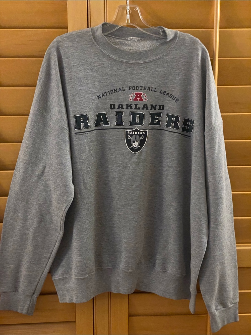 Men’s Vintage 2001 Lee Sport “Oakland Raiders” Sweater (Sz.XL)